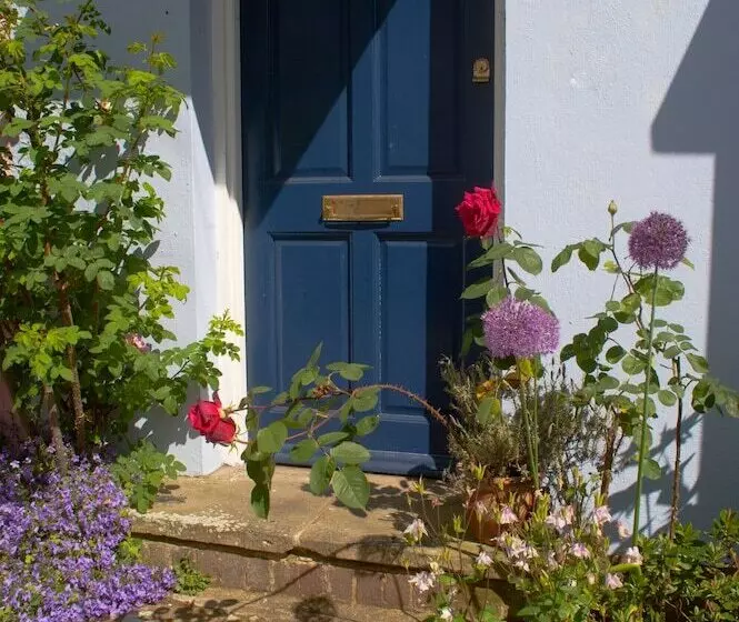 The Old Stables B&b
