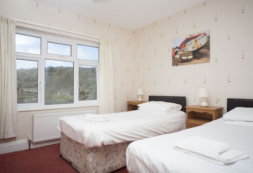 The Sun Bay Hotel & Restaurant