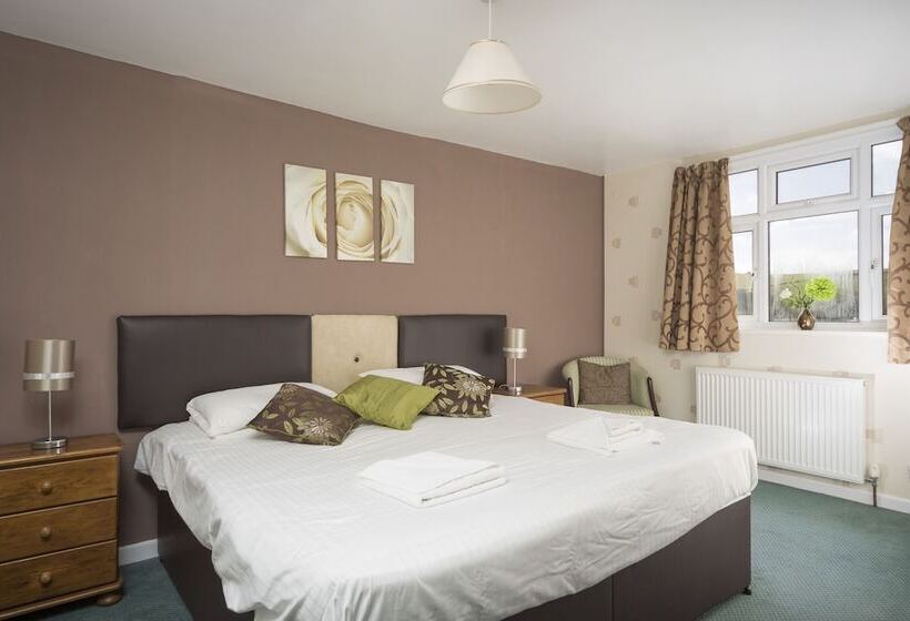 The Sun Bay Hotel & Restaurant