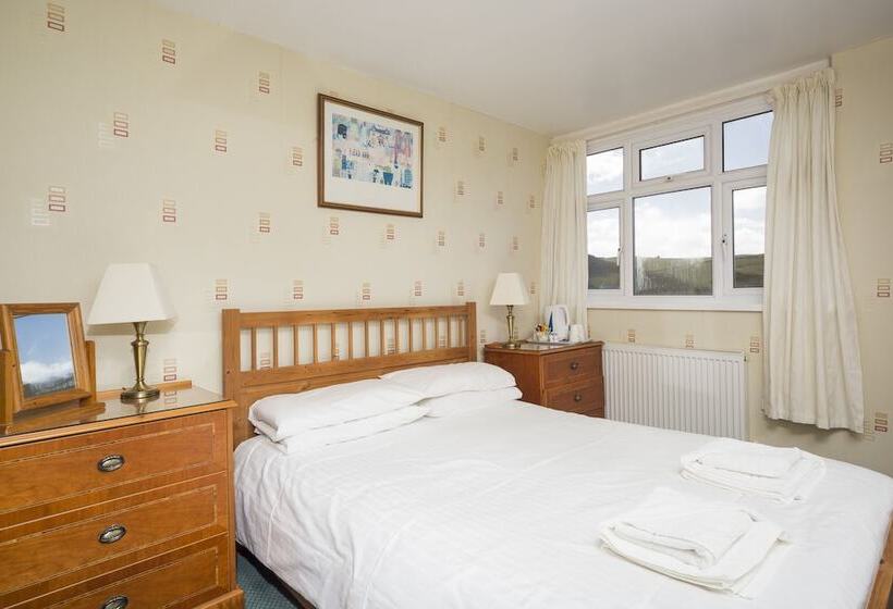 The Sun Bay Hotel & Restaurant