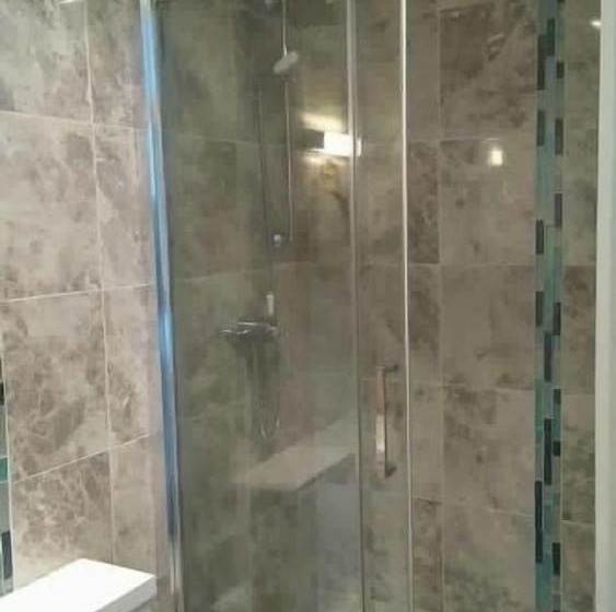 The Sun Bay Hotel & Restaurant