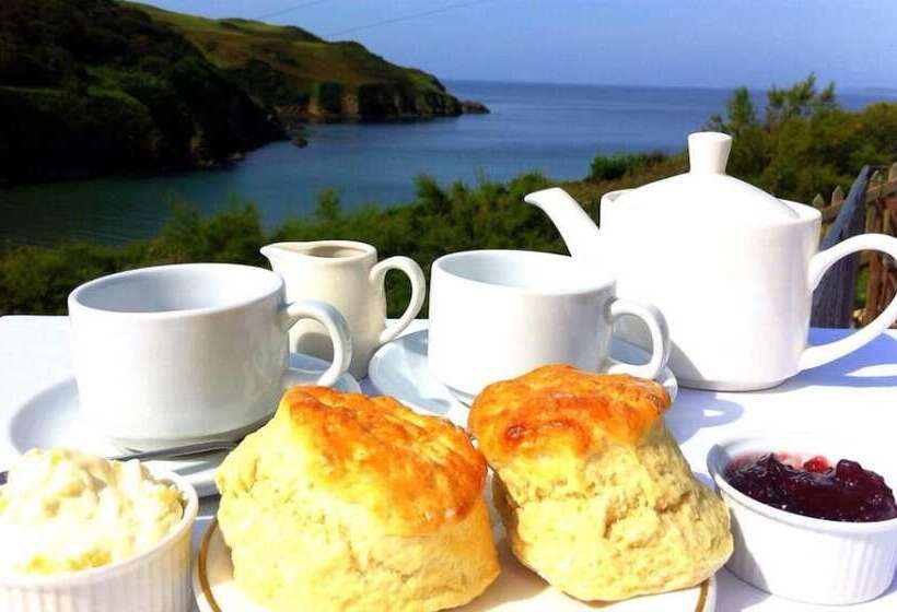 The Sun Bay Hotel & Restaurant