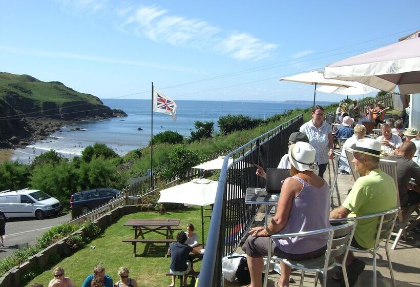 The Sun Bay Hotel & Restaurant