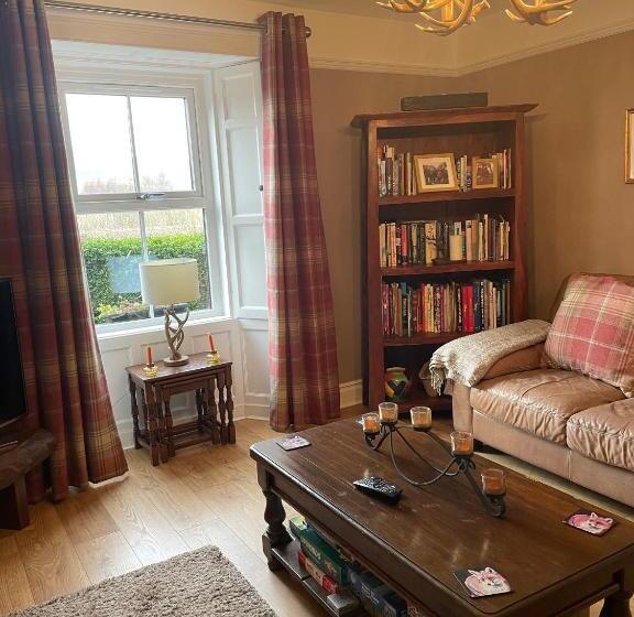 Thropton Demesne Farmhouse B&b