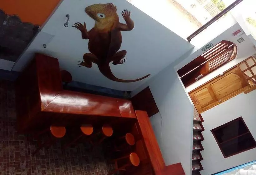 Retkeilymaja Hostal El Pinzón