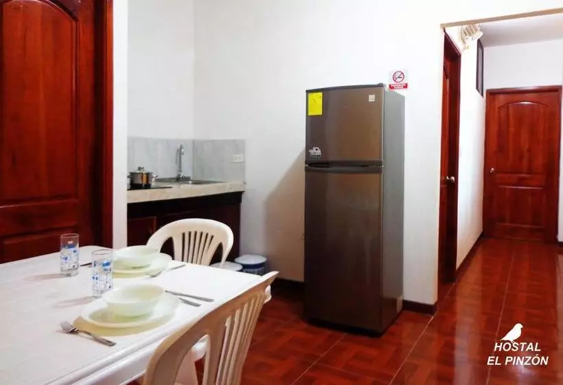Retkeilymaja Hostal El Pinzón