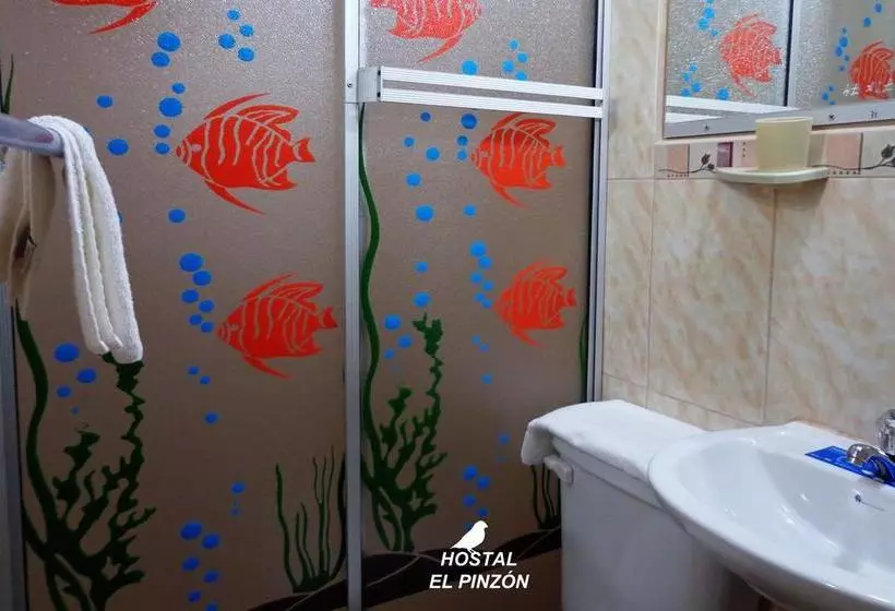 Retkeilymaja Hostal El Pinzón