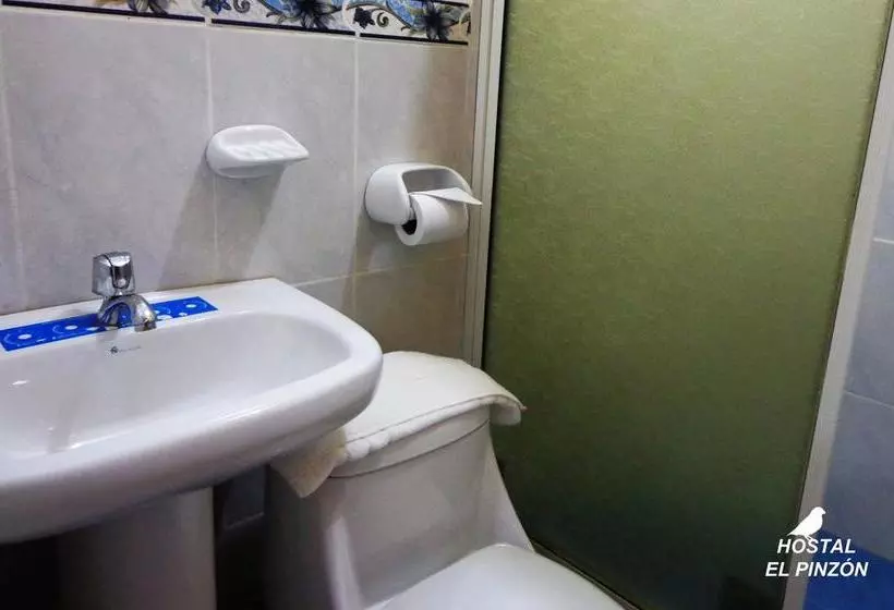 Retkeilymaja Hostal El Pinzón