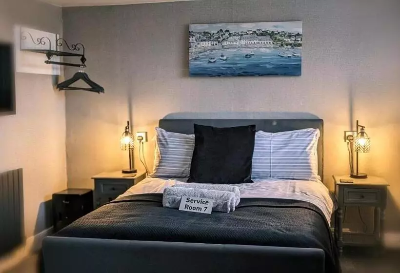تختخواب و صبحانه Croyland Guest House