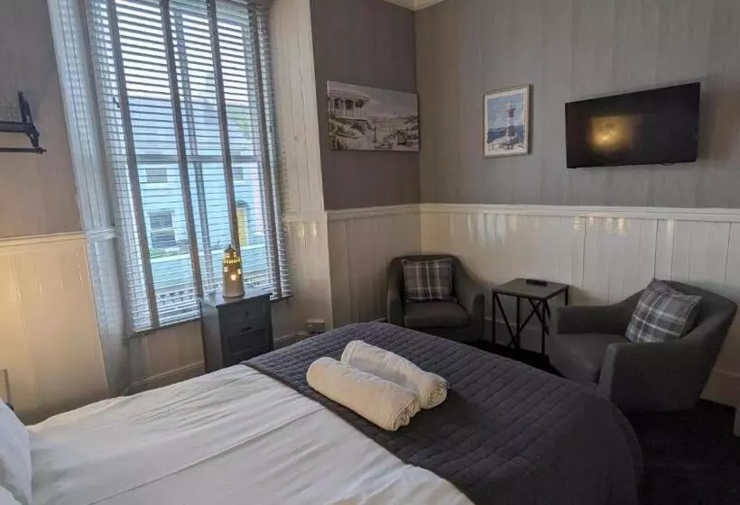 تختخواب و صبحانه Croyland Guest House