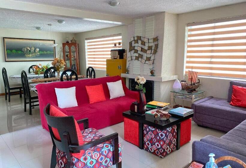 Bed And Breakfast La Uvilla