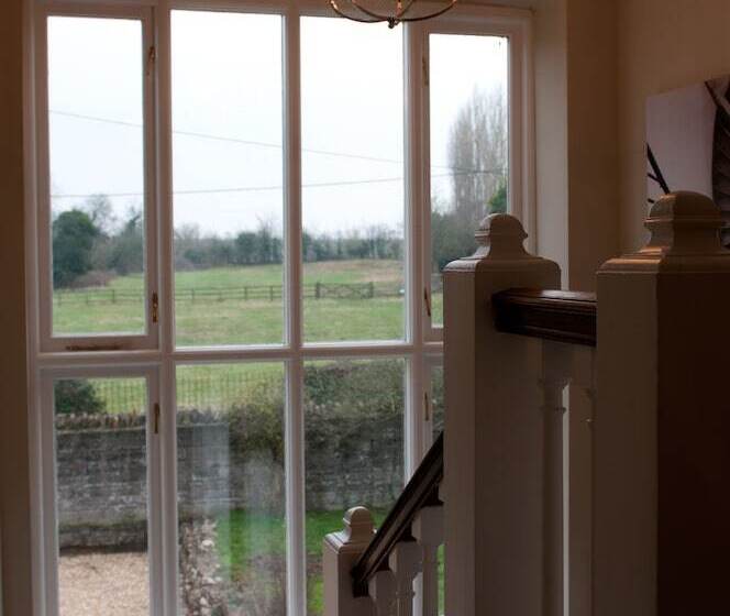 مبيت وإفطار Old Parsonage House