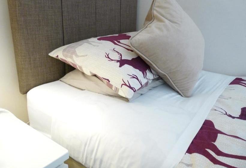 צימר Pitcullen Guest House