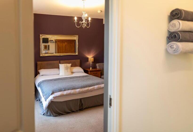 Nocleg ze śniadaniem The Fox And Goose