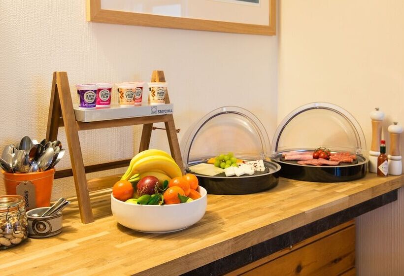 Bed and Breakfast Tudor Lodge