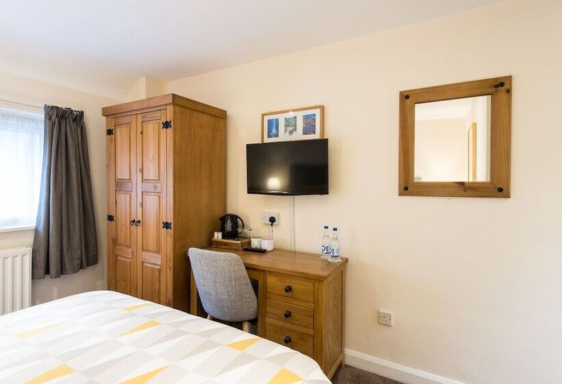 Bed and Breakfast Tudor Lodge