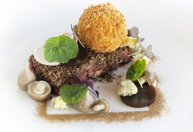 فندق Eckington Manor