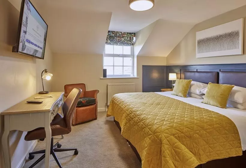Hotelli Full Moon Inn Rudge