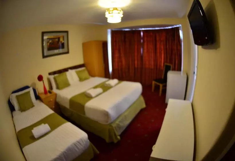 Hotelli Heathrow Palace