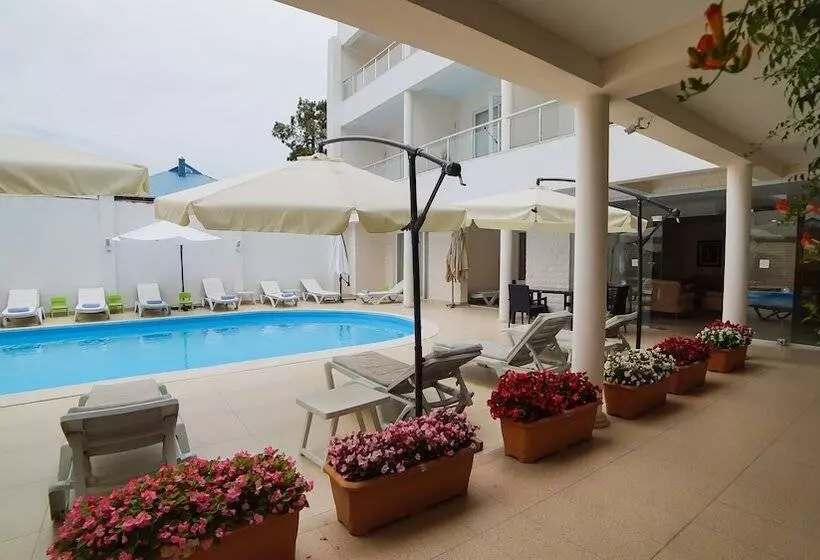 هتل Kobuleti Beach Club