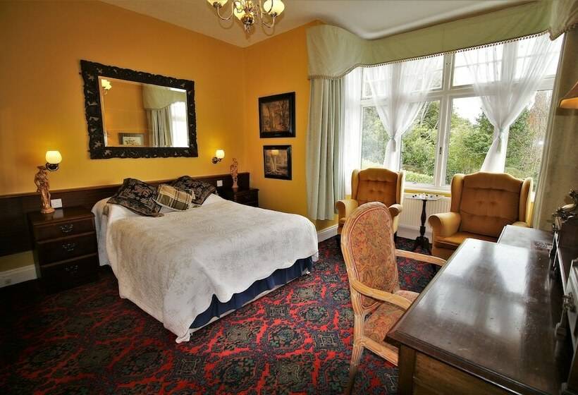 هتل Marston Lodge