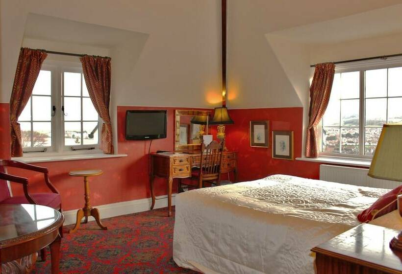 هتل Marston Lodge