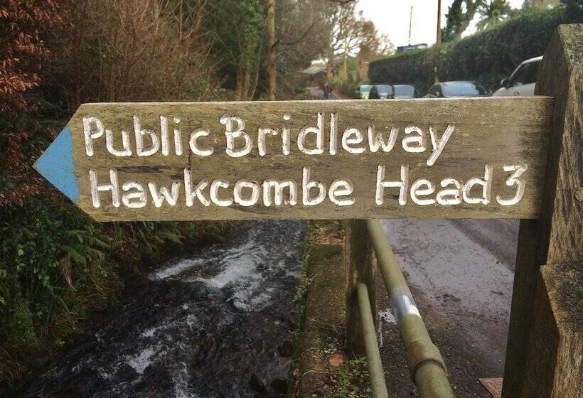 هتل Marston Lodge