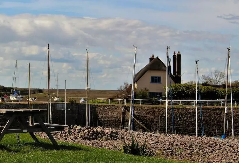 Hotel Marston Lodge