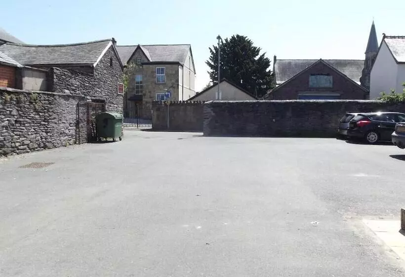 Plas Coch Hotel Ltd