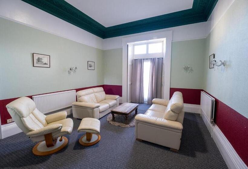 בית מלון כפרי Royal Lion