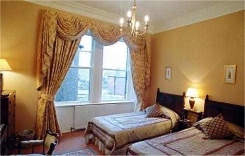 هتل The Arrandale