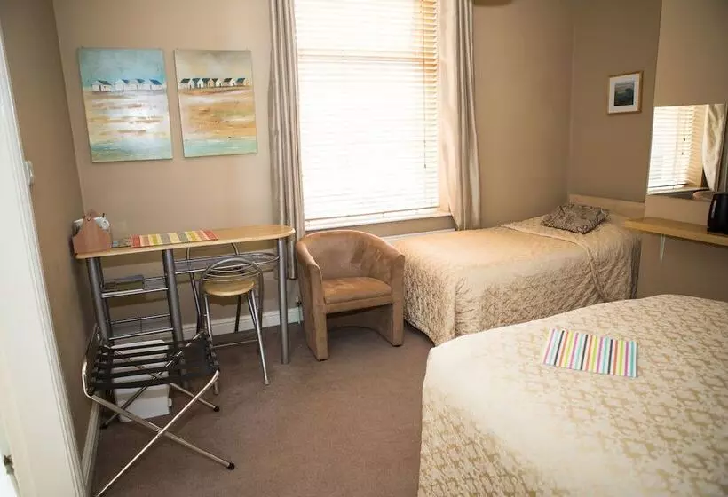 Oak House B&b