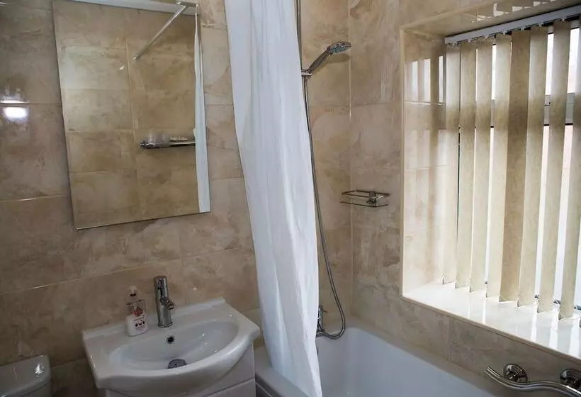 Oak House B&b