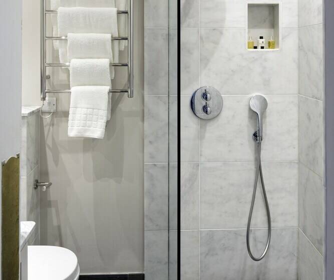 هتل Penally Abbey