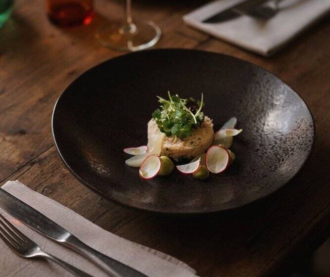 هتل Penally Abbey