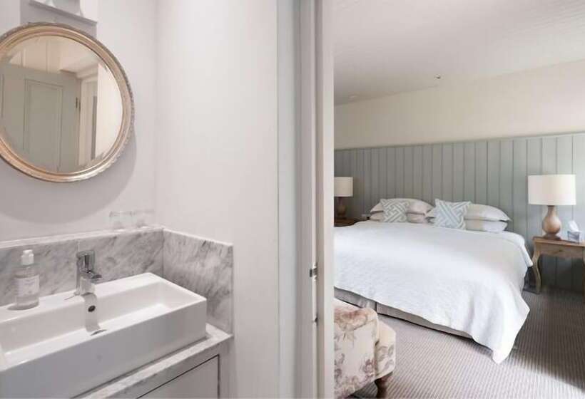 هتل Penally Abbey