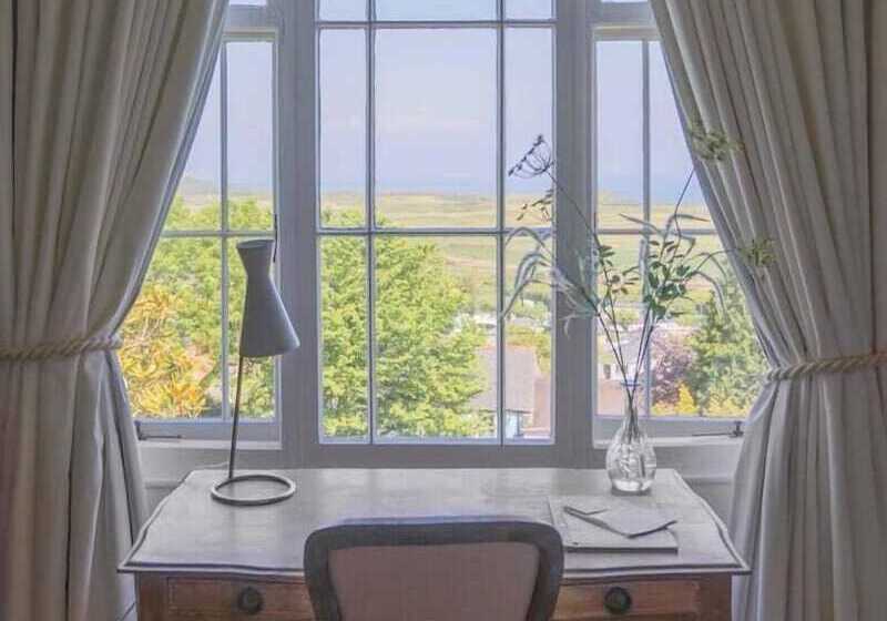 هتل Penally Abbey