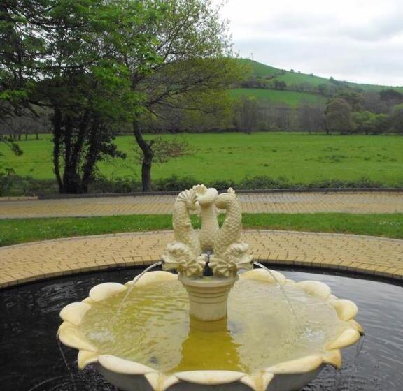 Plas Y Dderwen Bed And Breakfast