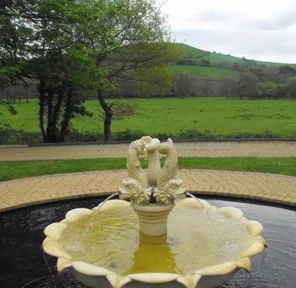 Plas Y Dderwen Bed And Breakfast