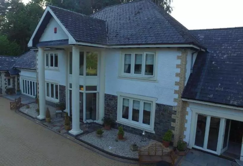 Plas Y Dderwen Bed And Breakfast