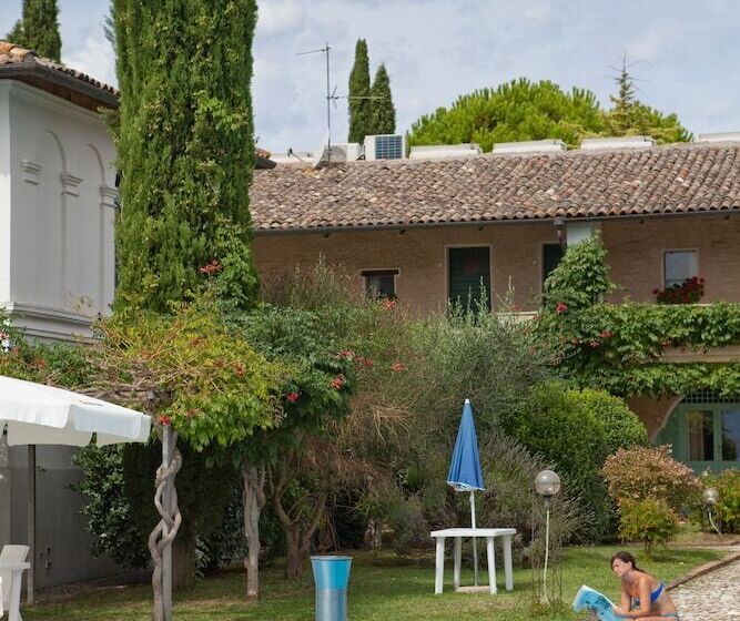 Subretia Residenze Di Campagna