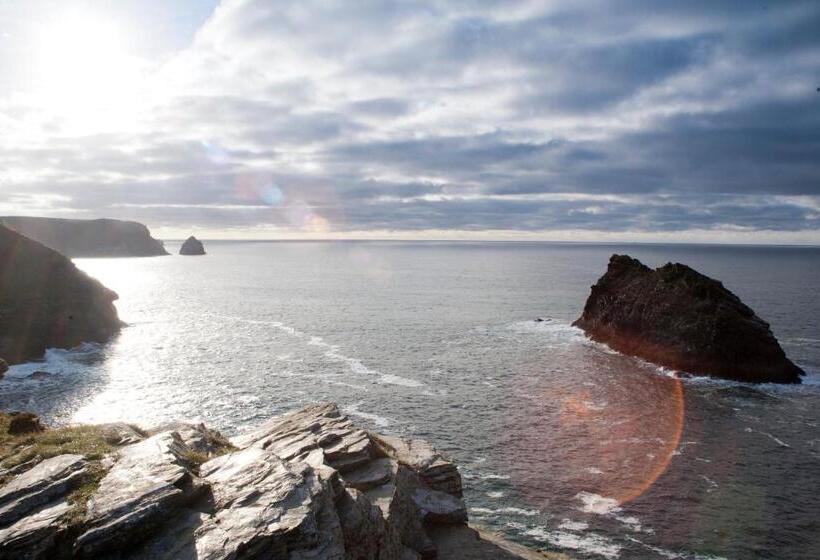 Yha Boscastle Hostel