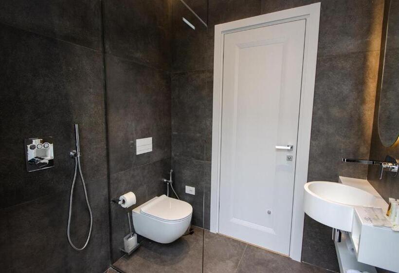 The Crown Boutique Hotel & Spa