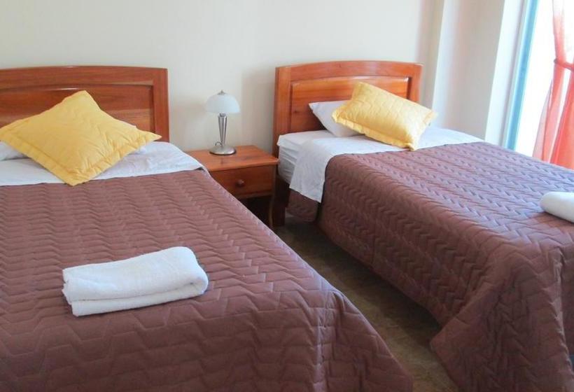 Hostel Ariana S Galapagos Hostal