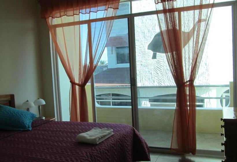 Hostel Ariana S Galapagos Hostal