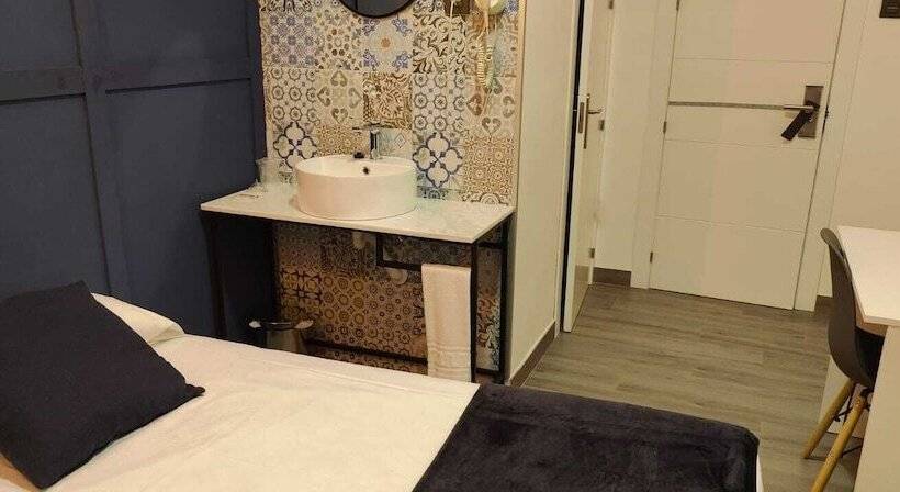 هاستل Rooms Los Montes