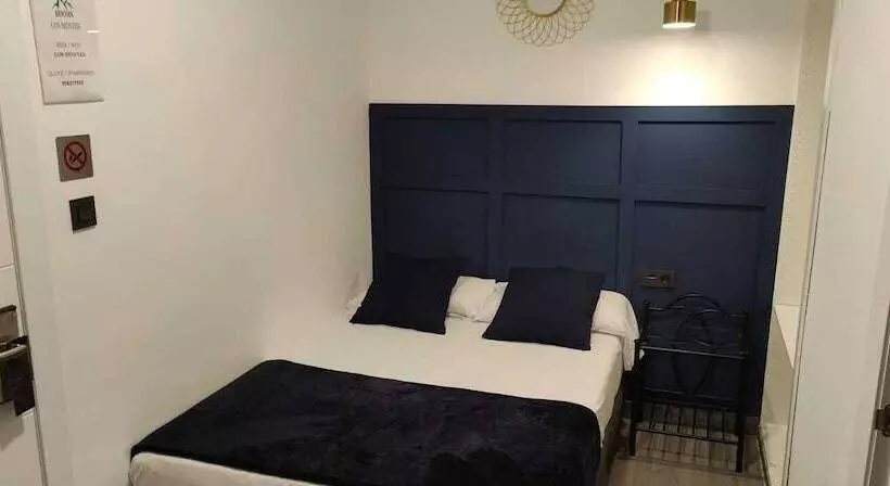 هاستل Rooms Los Montes