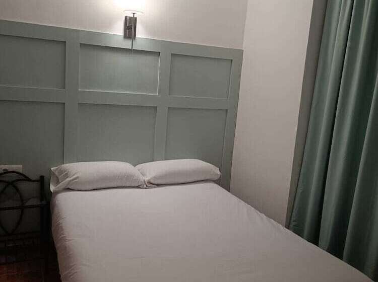 هاستل Rooms Los Montes