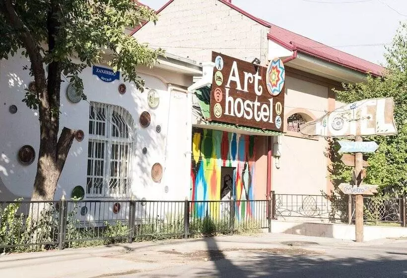 Art Hostel