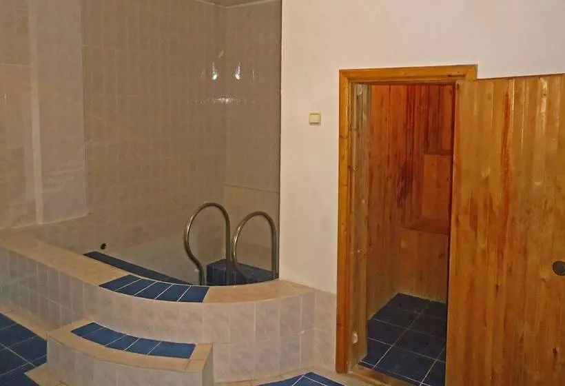 Art Hostel